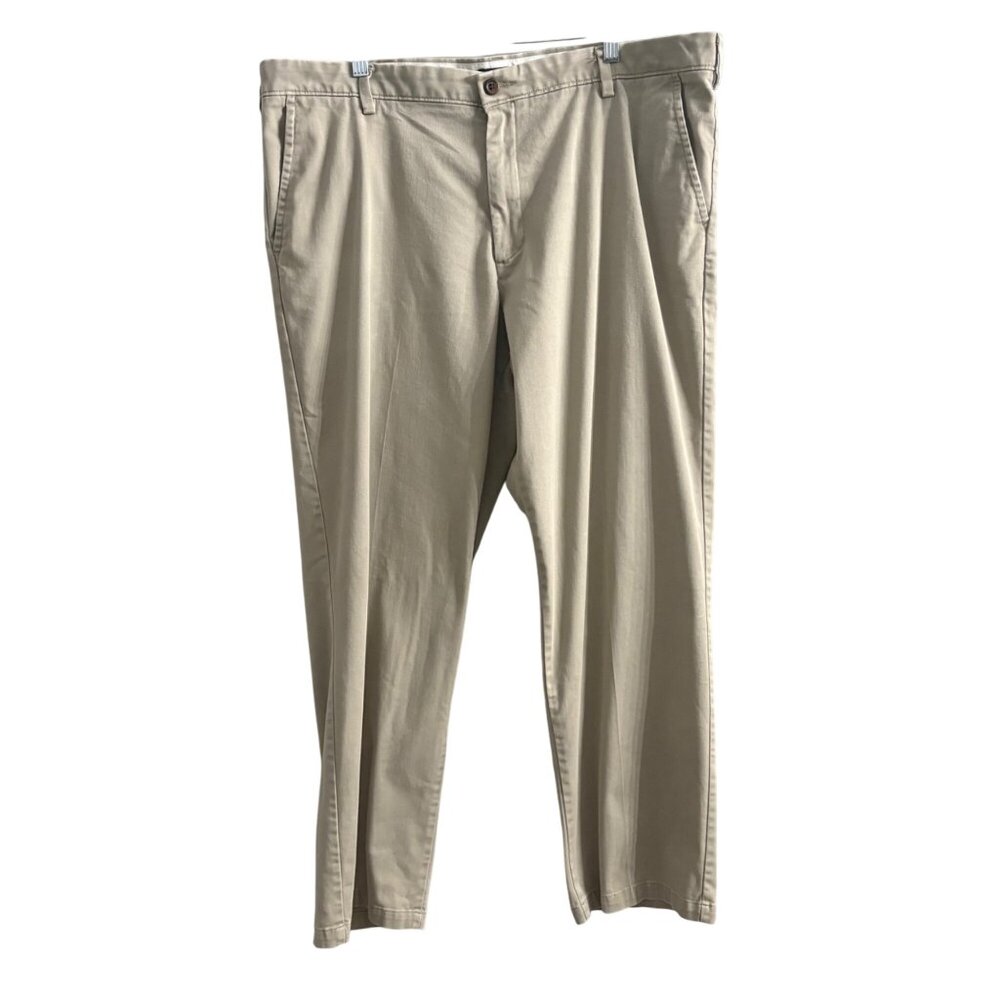 Dockers Mens Classic Fit Beige Khaki Pants W40 L32 Casual and Classic